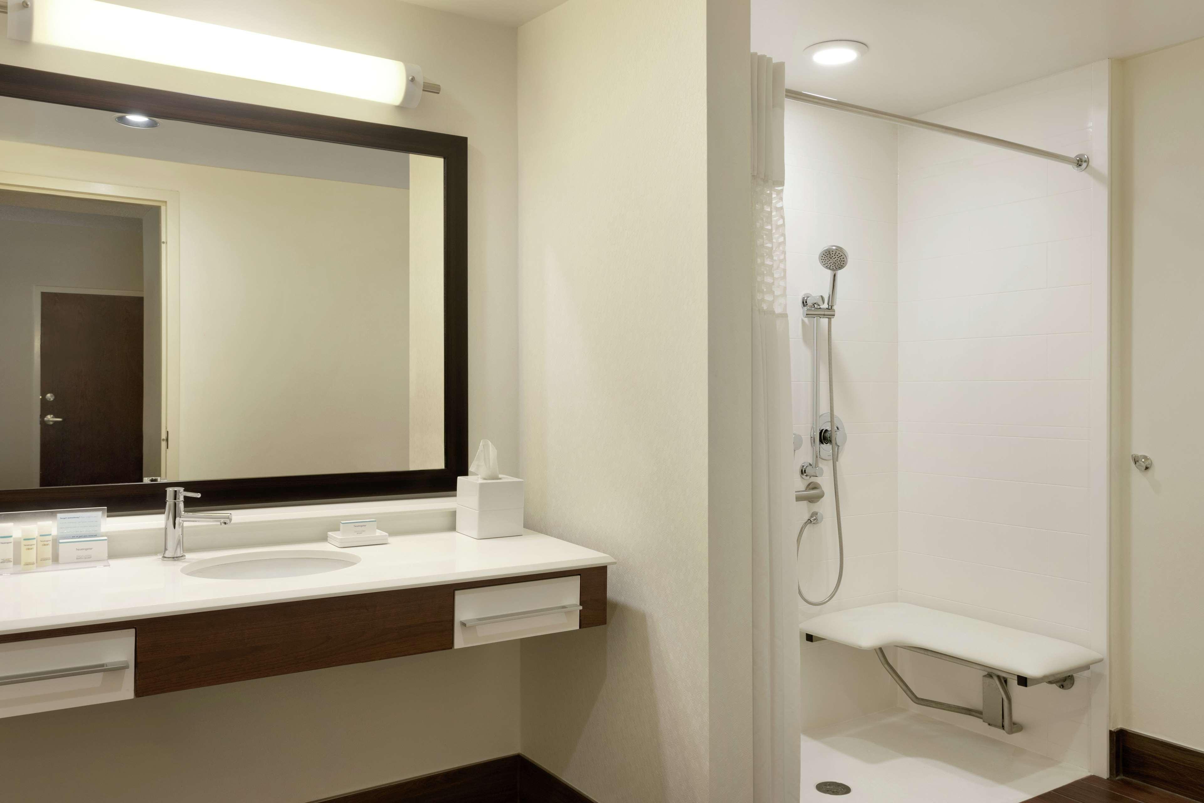 Hampton Inn And Suites Springdale Extérieur photo