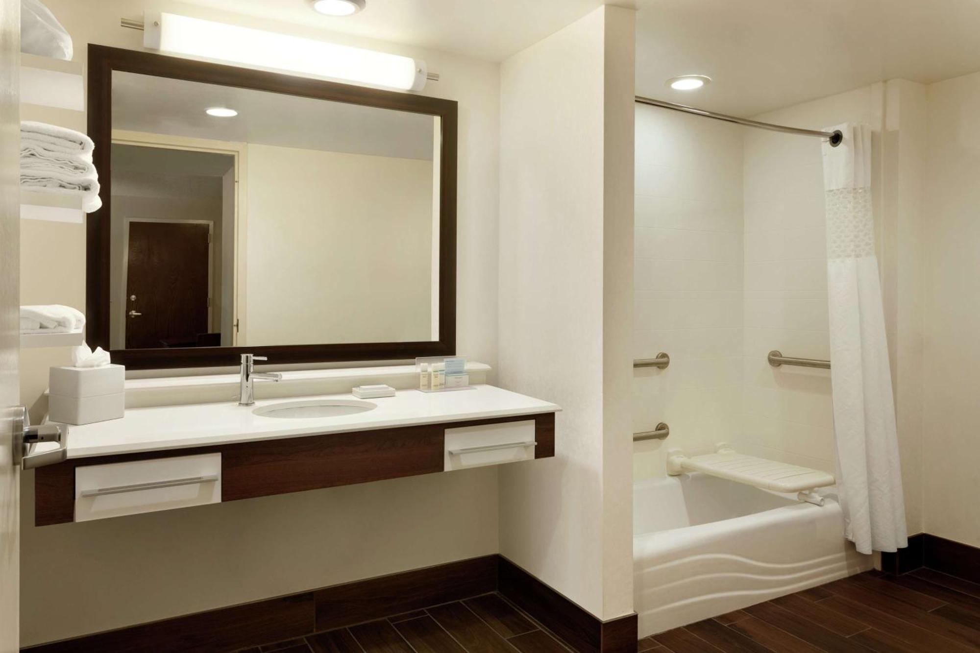 Hampton Inn And Suites Springdale Extérieur photo