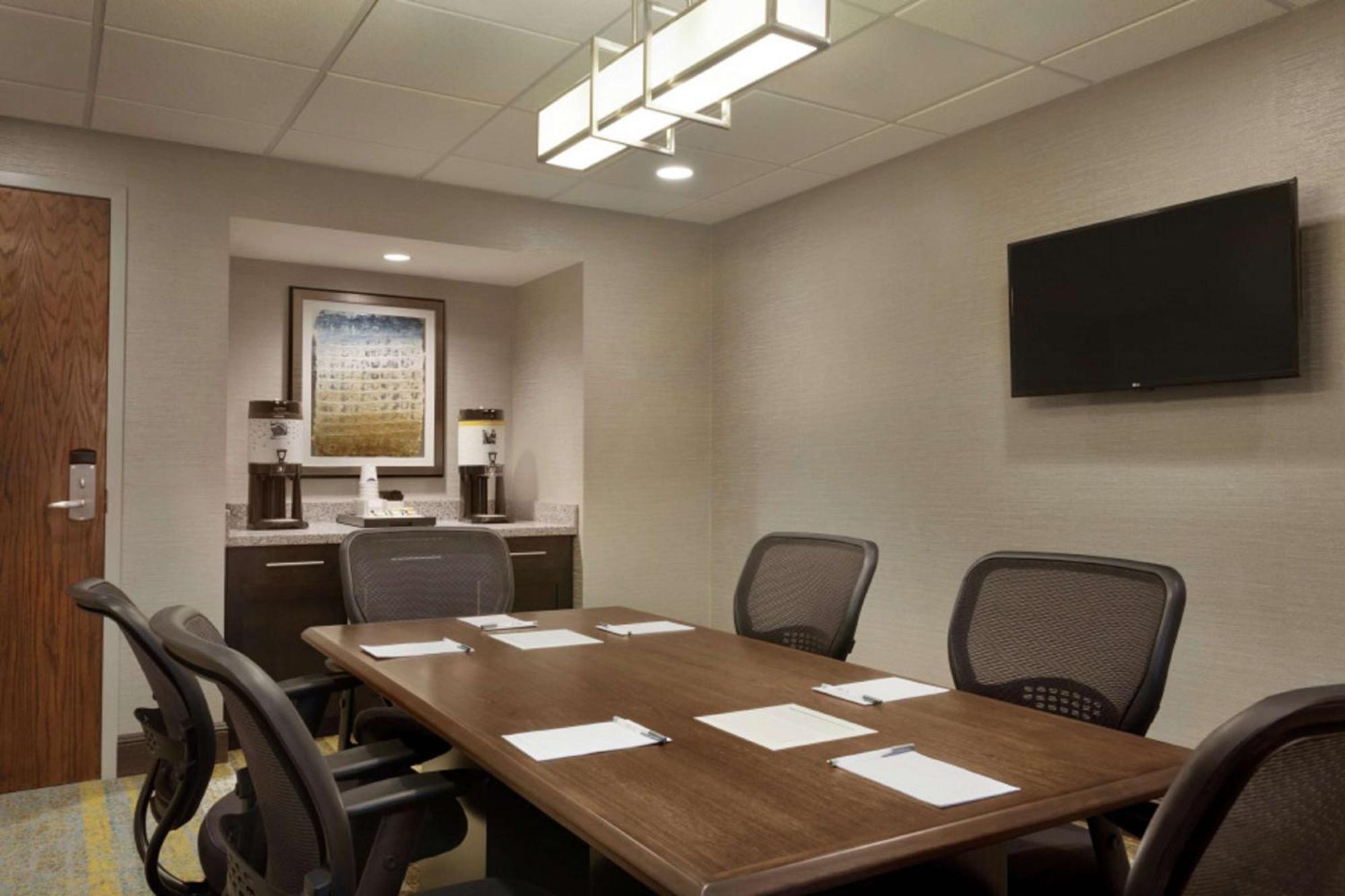 Hampton Inn And Suites Springdale Extérieur photo