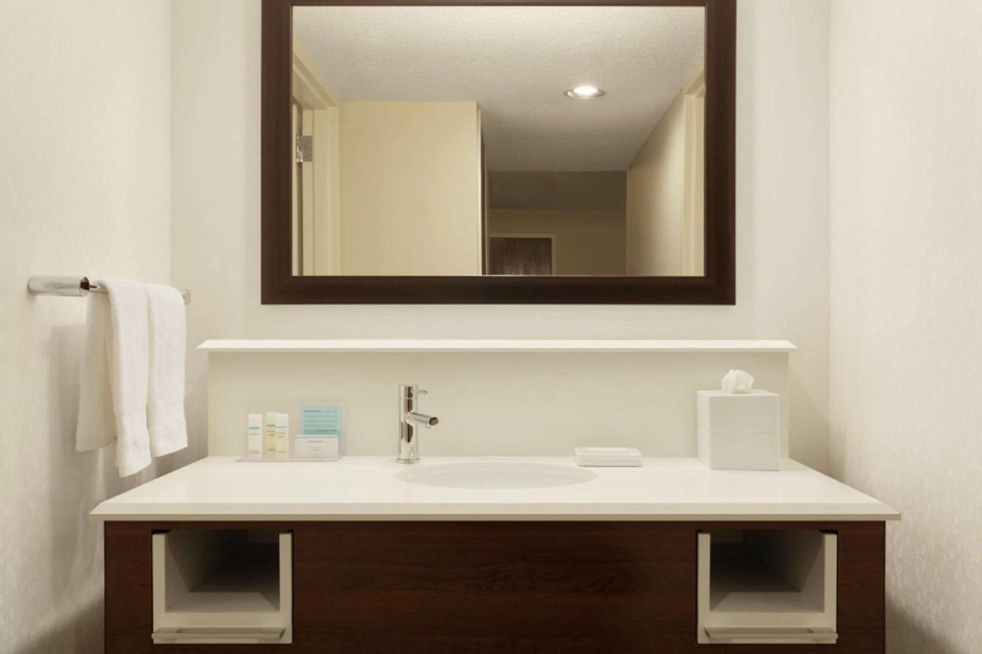 Hampton Inn And Suites Springdale Extérieur photo
