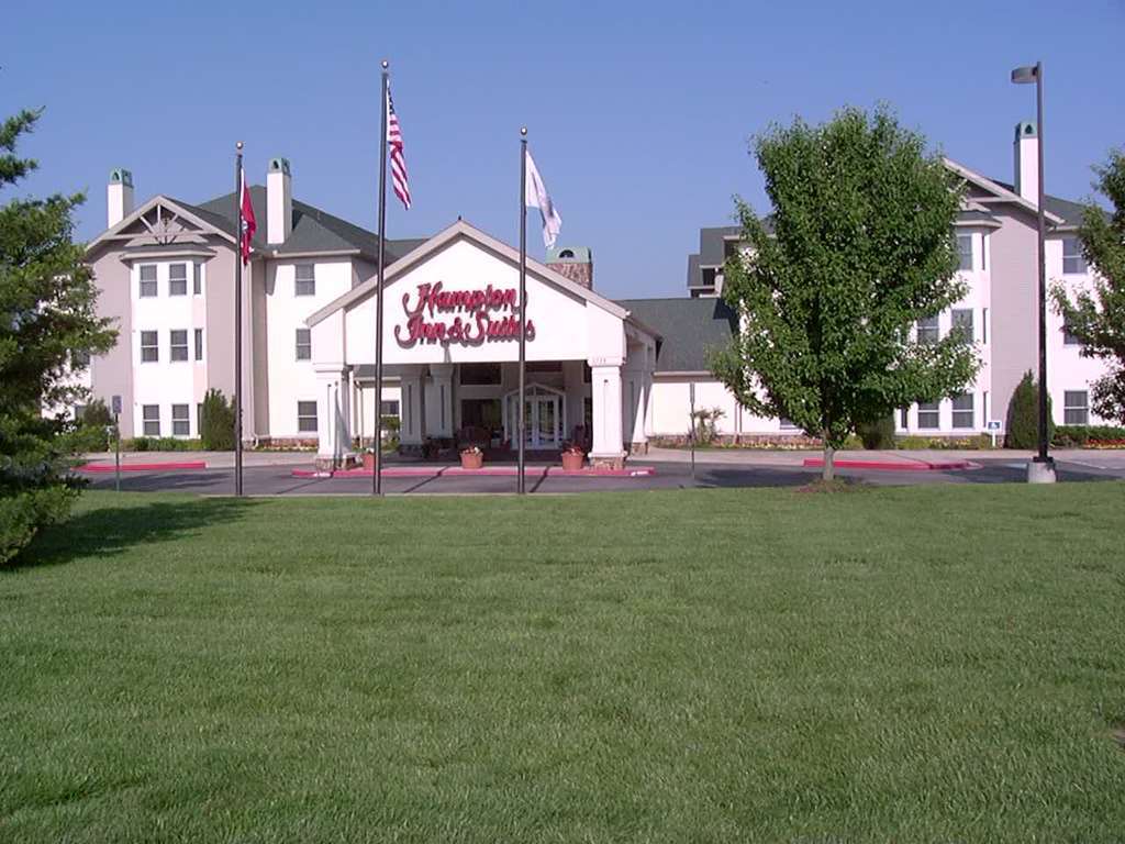 Hampton Inn And Suites Springdale Extérieur photo